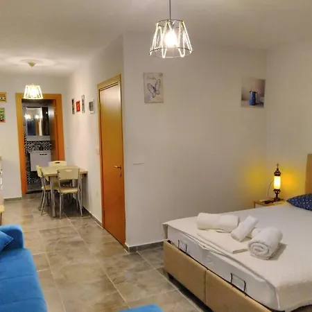 Arslan Homes 1 דירה מרמריס